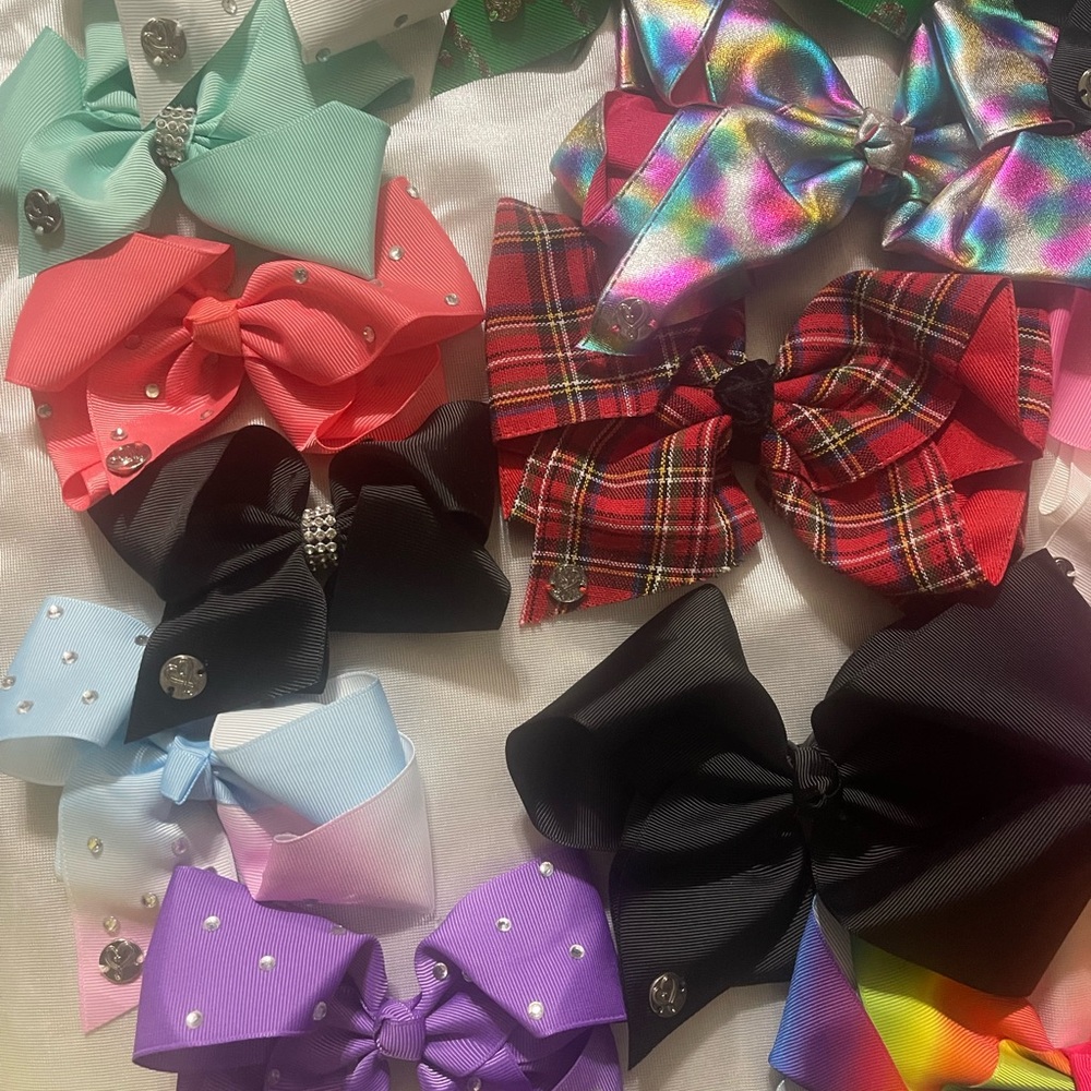 JoJo Siwa 17 Multicolor Hair Bow Collection